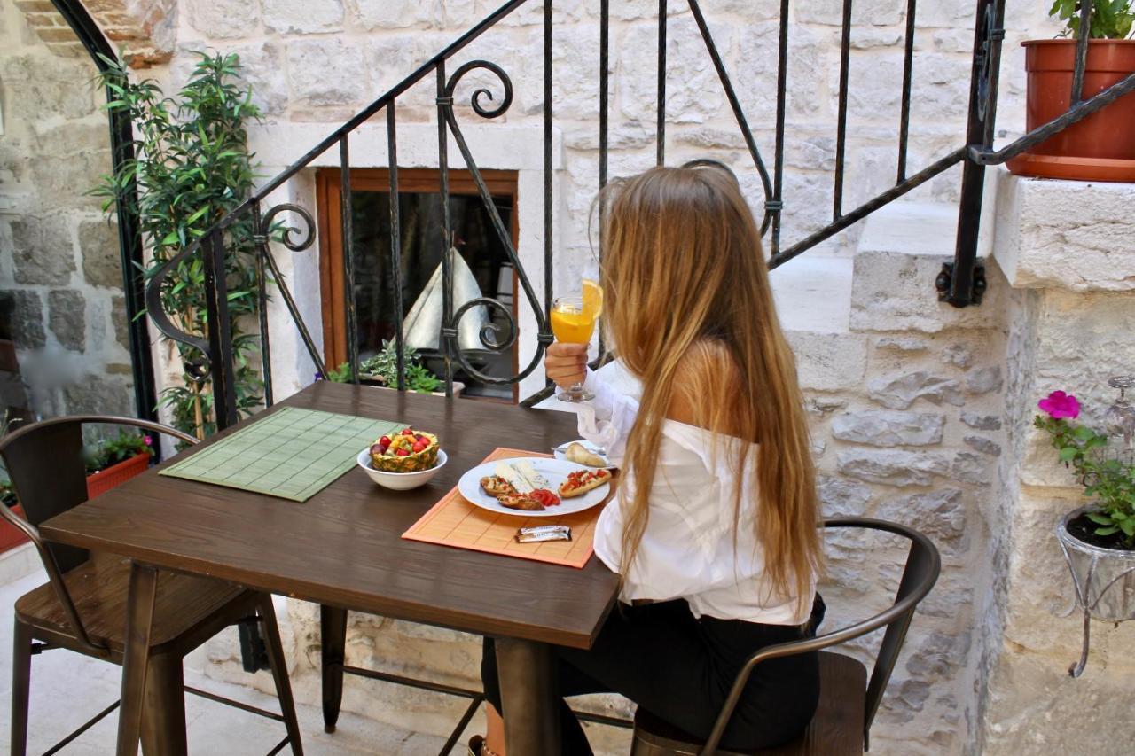 Heritage Palace Varos - Mag Quaint & Elegant Boutique Hotels Split Dış mekan fotoğraf