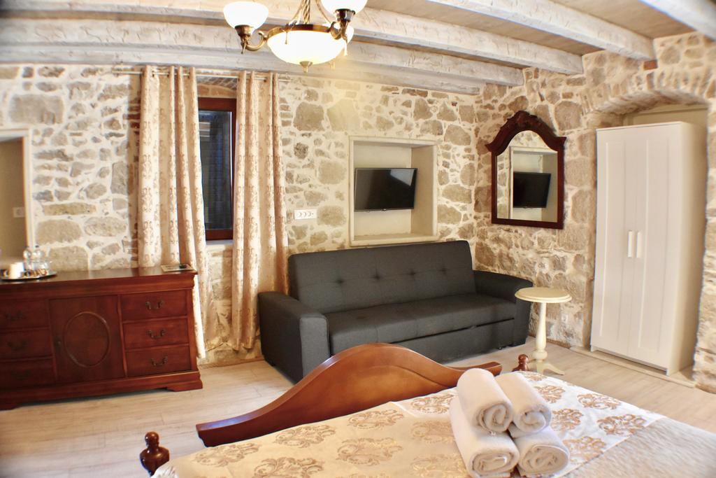 Heritage Palace Varos - Mag Quaint & Elegant Boutique Hotels Split Dış mekan fotoğraf